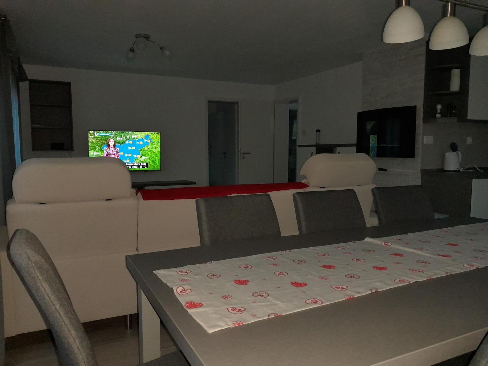Holiday Home Baron Radeče エクステリア 写真